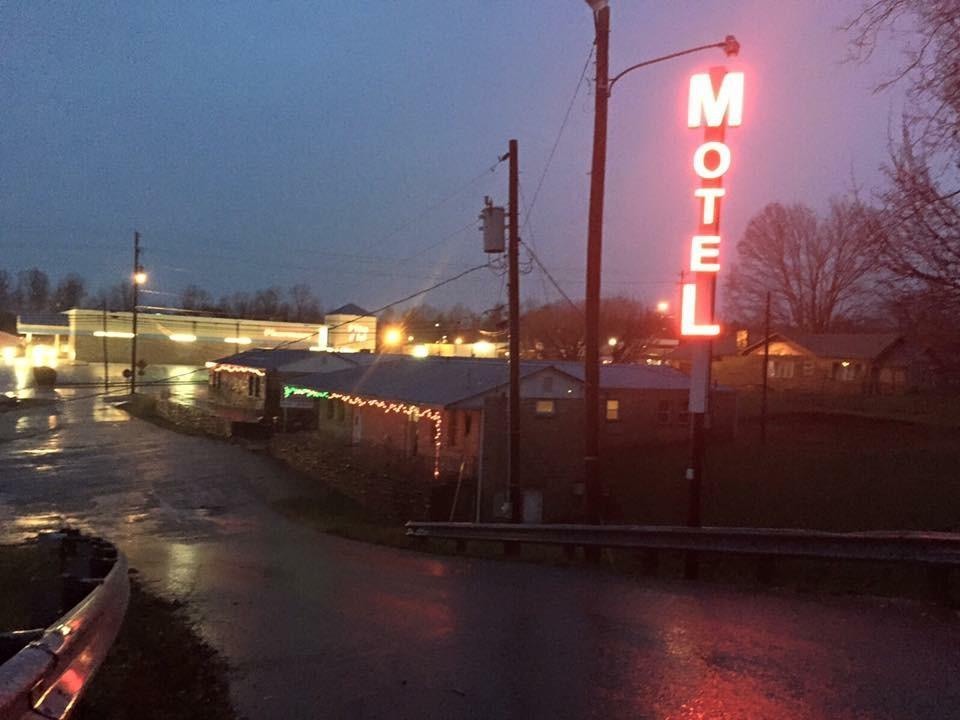 Scenic River Inn Motel Wartburg Luaran gambar